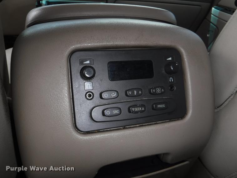 image for item K5983 2003 GMC Yukon SUV