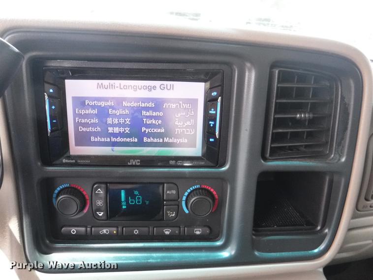 image for item K5983 2003 GMC Yukon SUV