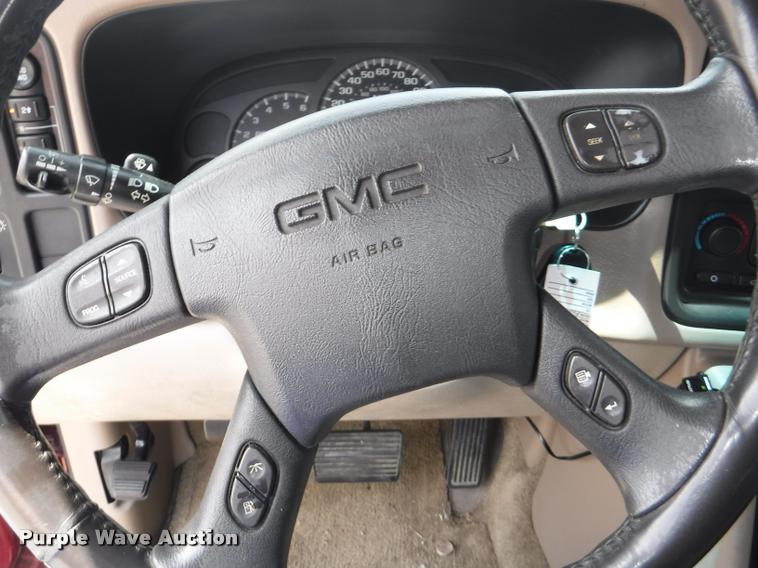 image for item K5983 2003 GMC Yukon SUV