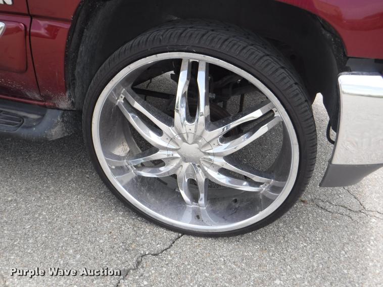 image for item K5983 2003 GMC Yukon SUV