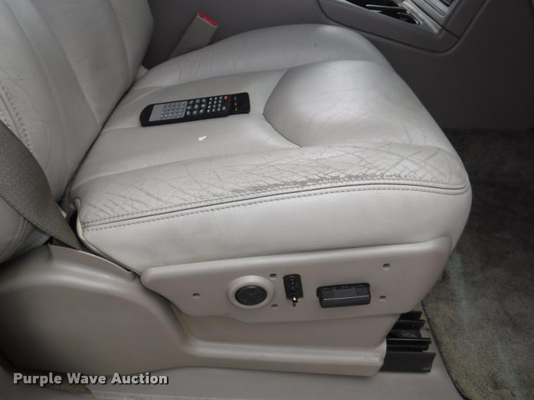 image for item K5983 2003 GMC Yukon SUV