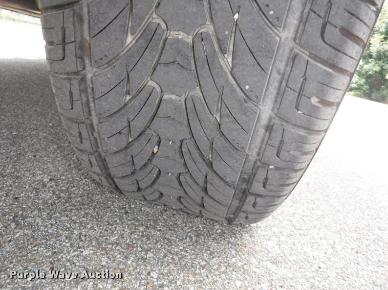 image for item K5983 2003 GMC Yukon SUV