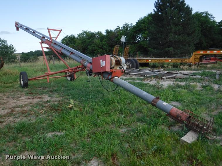 image for item CA9746 Luffland 642 grain auger