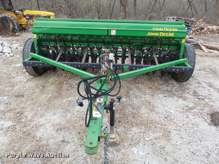 image for item CC9103 John Deere 450 seeder