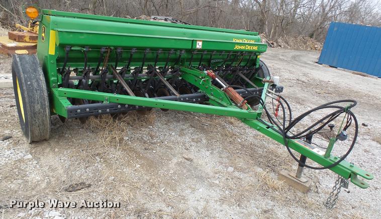 image for item CC9103 John Deere 450 seeder