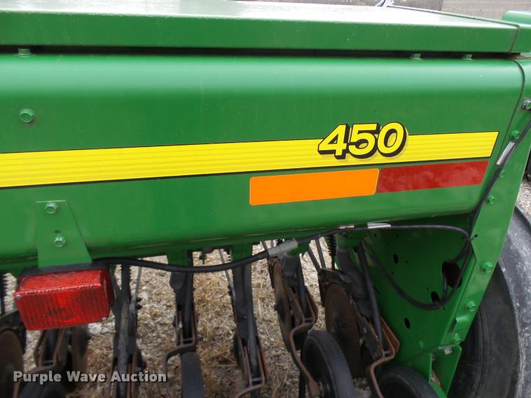 image for item CC9103 John Deere 450 seeder