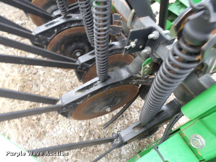 image for item CC9103 John Deere 450 seeder