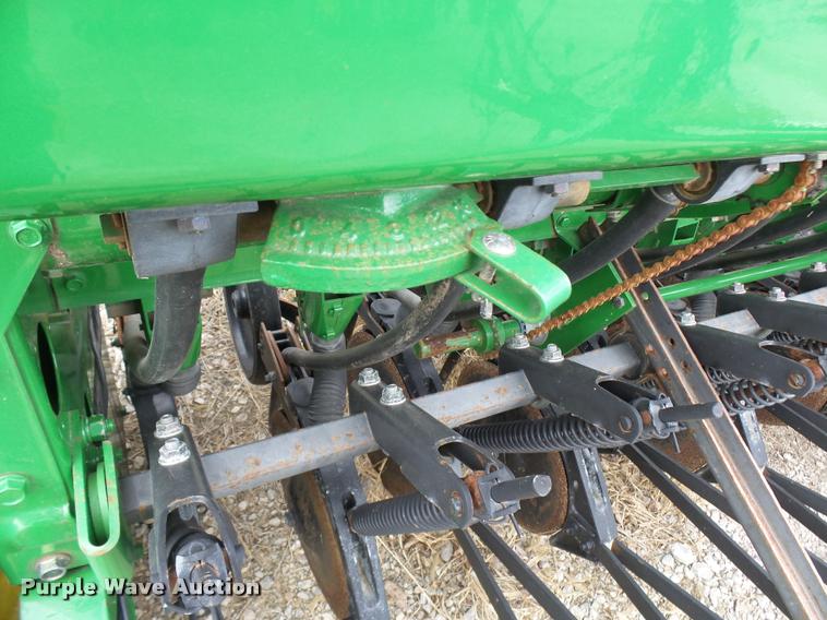 image for item CC9103 John Deere 450 seeder