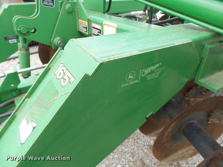 image for item CC9104 2006 John Deere 637 disk