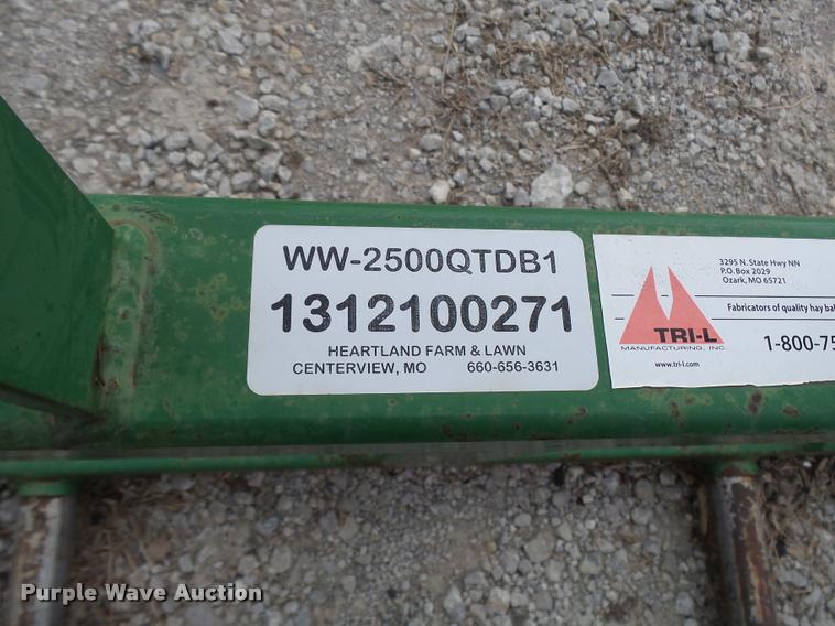 image for item CC9105 John Deere bale spear