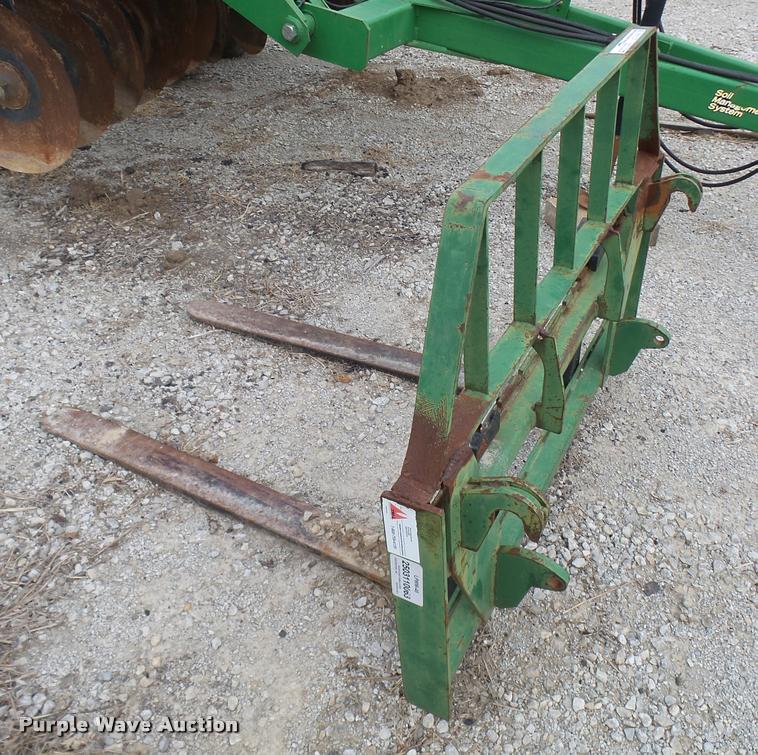 image for item CC9106 John Deere pallet forks