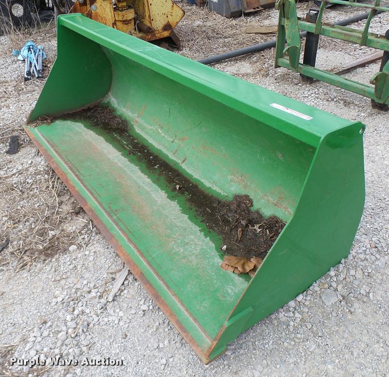 image for item CC9107 John Deere bucket