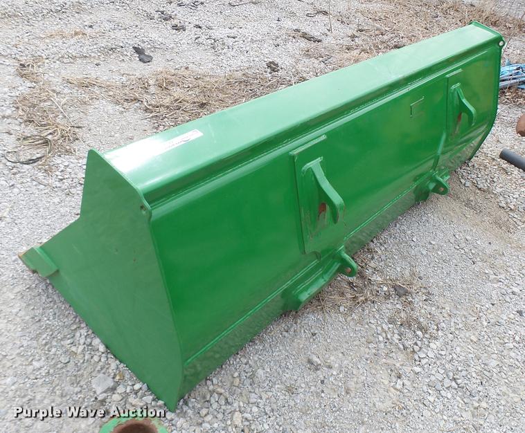 image for item CC9107 John Deere bucket