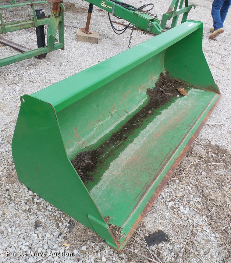 image for item CC9107 John Deere bucket