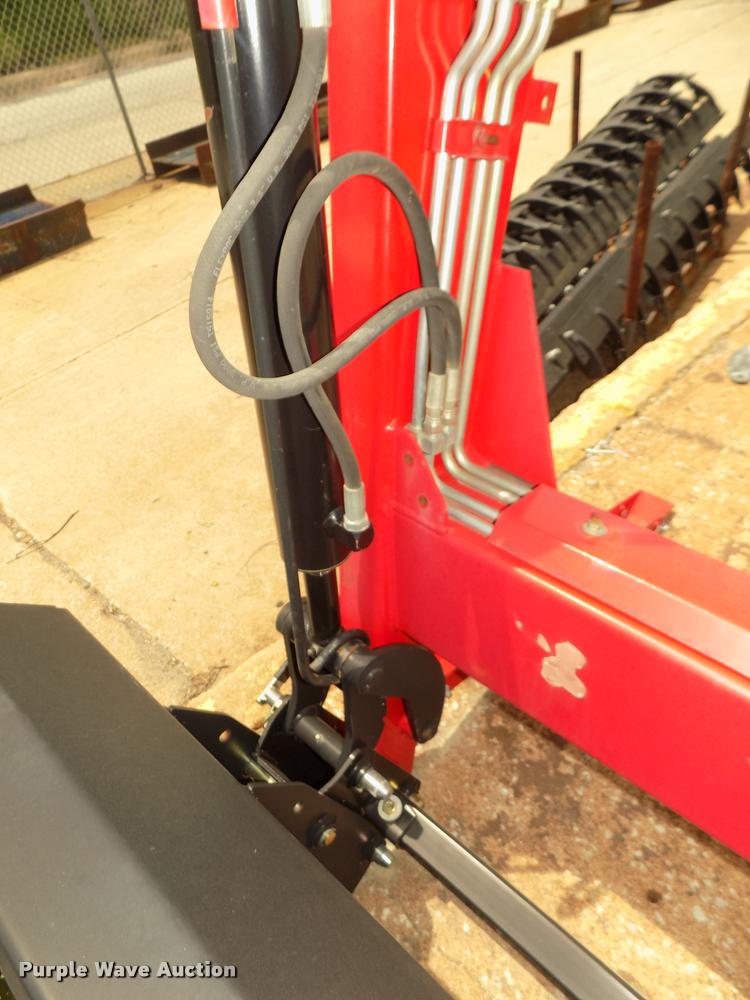 image for item DA0728 2014 Massey-Ferguson DL260MSL loader