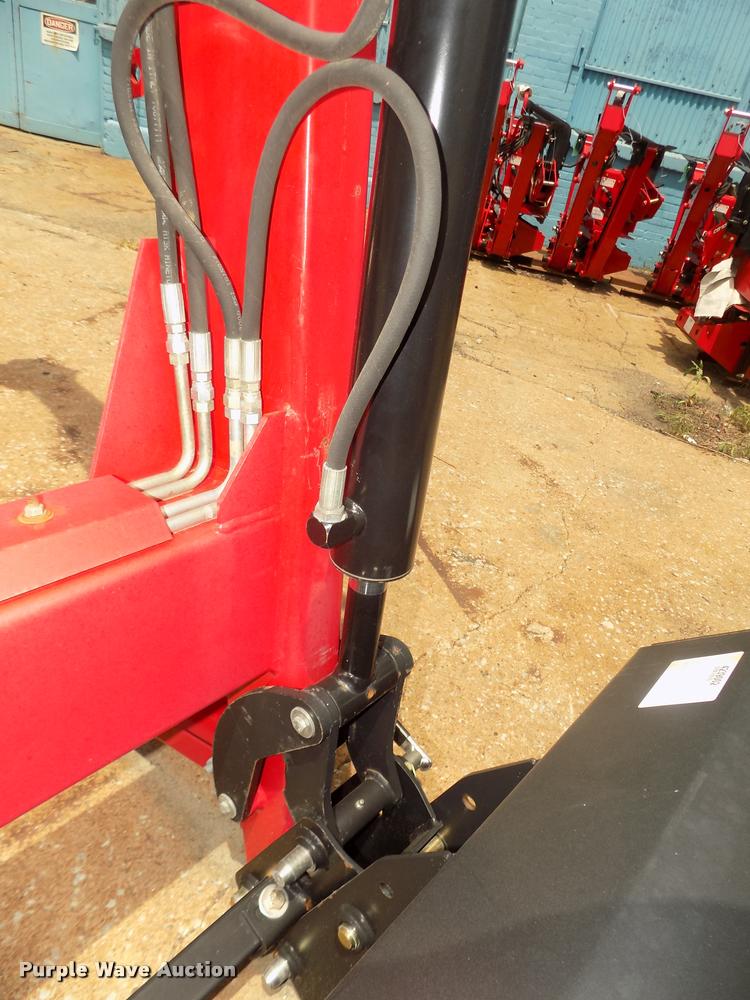 image for item DA0728 2014 Massey-Ferguson DL260MSL loader