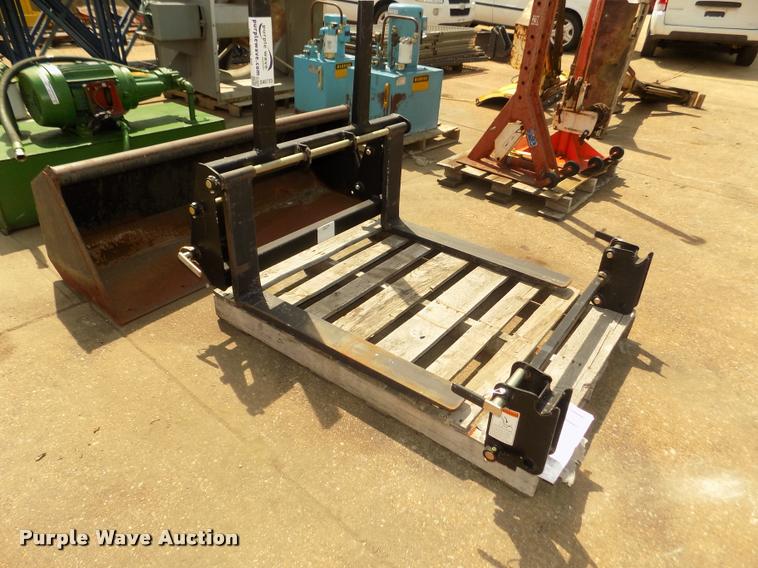 image for item DA0733 Massey-Ferguson tractor attachments