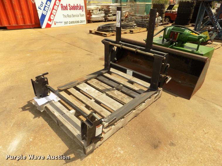 image for item DA0733 Massey-Ferguson tractor attachments