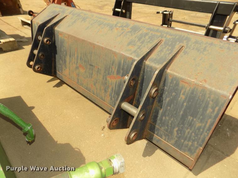 image for item DA0733 Massey-Ferguson tractor attachments