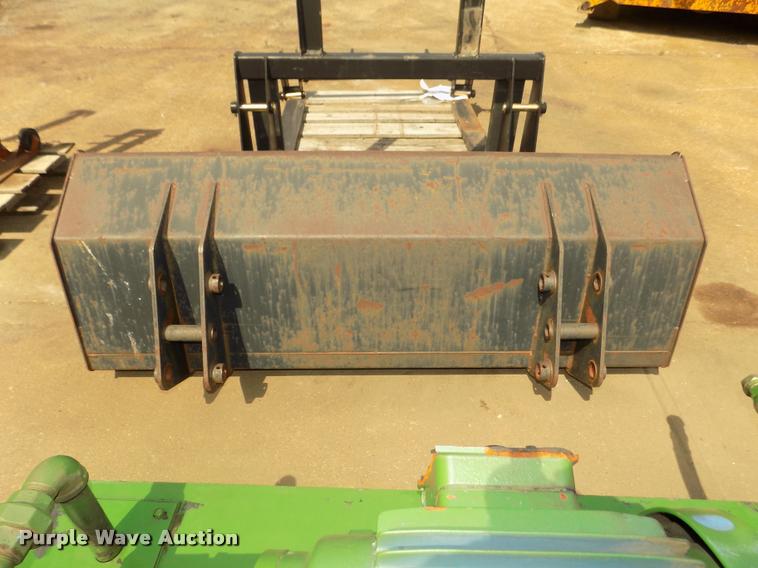 image for item DA0733 Massey-Ferguson tractor attachments