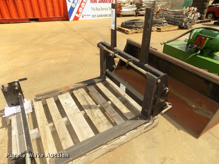 image for item DA0733 Massey-Ferguson tractor attachments