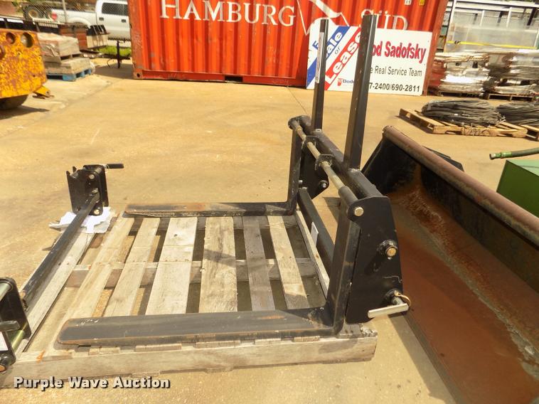 image for item DA0733 Massey-Ferguson tractor attachments