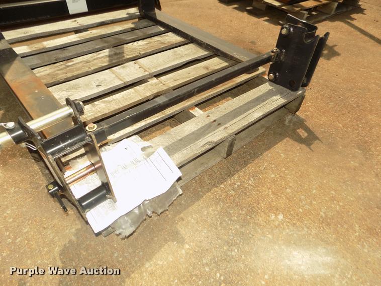 image for item DA0733 Massey-Ferguson tractor attachments