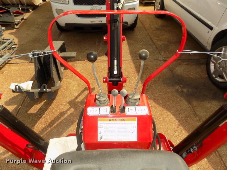 image for item DA0739 2014 Massey-Ferguson CB10 backhoe attachment