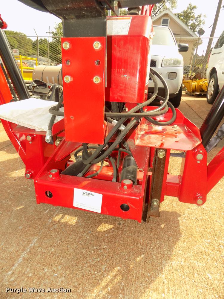 image for item DA0739 2014 Massey-Ferguson CB10 backhoe attachment