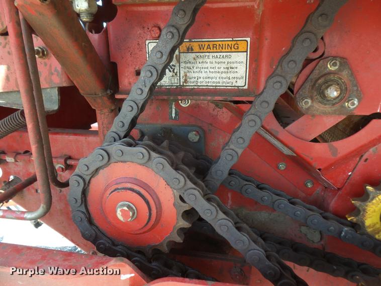 image for item DA1536 2005 New Holland BR780 round baler