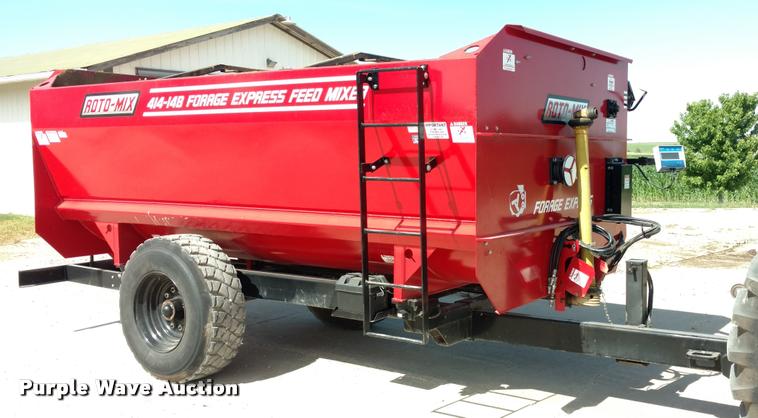 image for item DA5583 RotoMix 414-14B Forage Express feed mixer