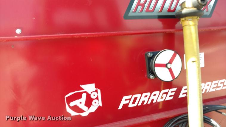 image for item DA5583 RotoMix 414-14B Forage Express feed mixer