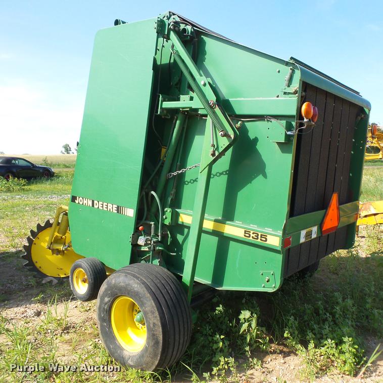 image for item DA6458 1989 John Deere 535 round baler