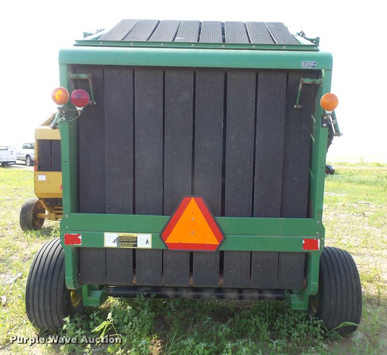 image for item DA6458 1989 John Deere 535 round baler