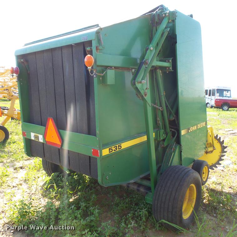 image for item DA6458 1989 John Deere 535 round baler