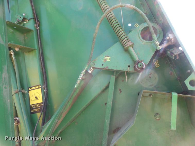 image for item DA6458 1989 John Deere 535 round baler