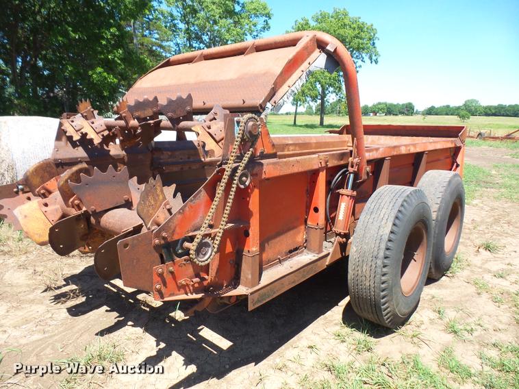 image for item DA6467 New Holland 791 manure spreader