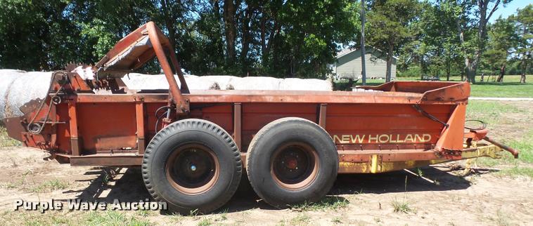 image for item DA6467 New Holland 791 manure spreader