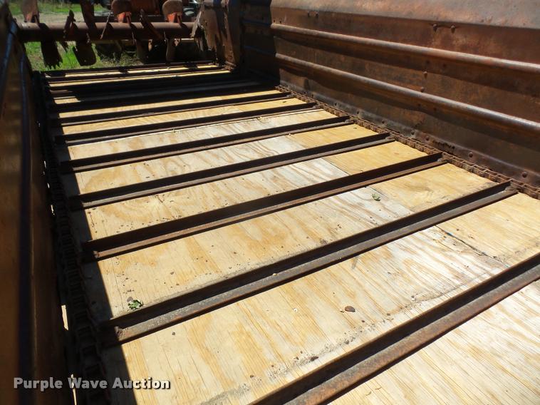 image for item DA6467 New Holland 791 manure spreader