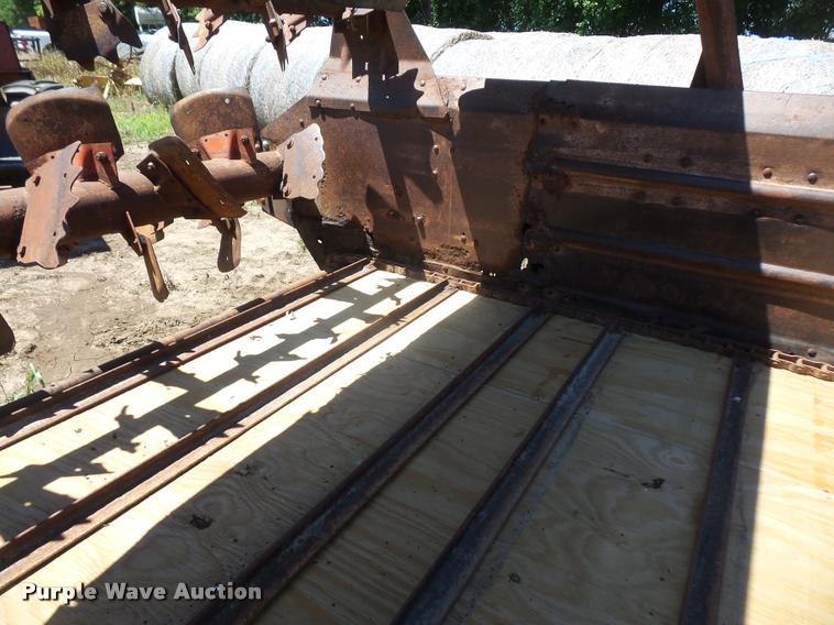 image for item DA6467 New Holland 791 manure spreader