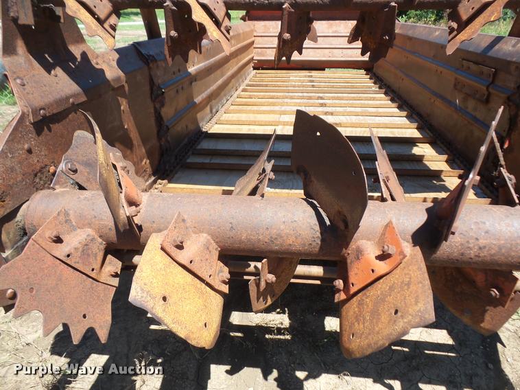 image for item DA6467 New Holland 791 manure spreader