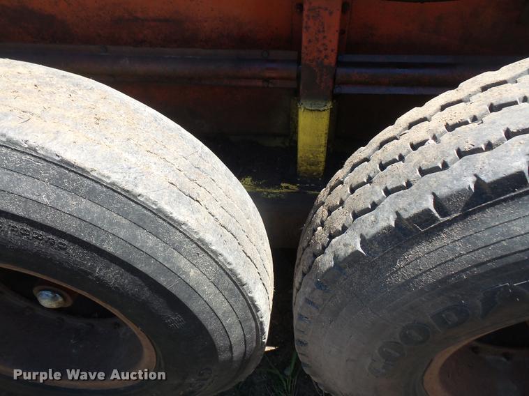 image for item DA6467 New Holland 791 manure spreader