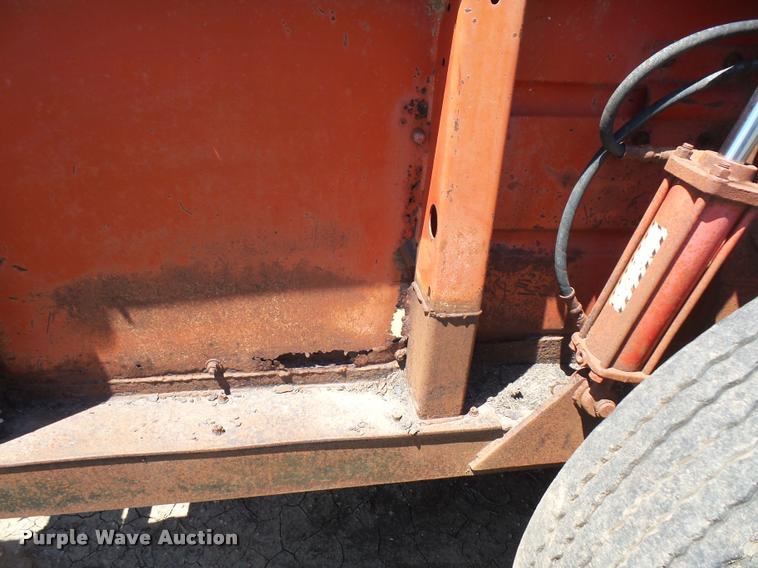 image for item DA6467 New Holland 791 manure spreader