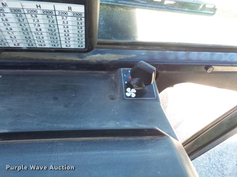 image for item DA6475 1989 Deutz Allis 7120 tractor