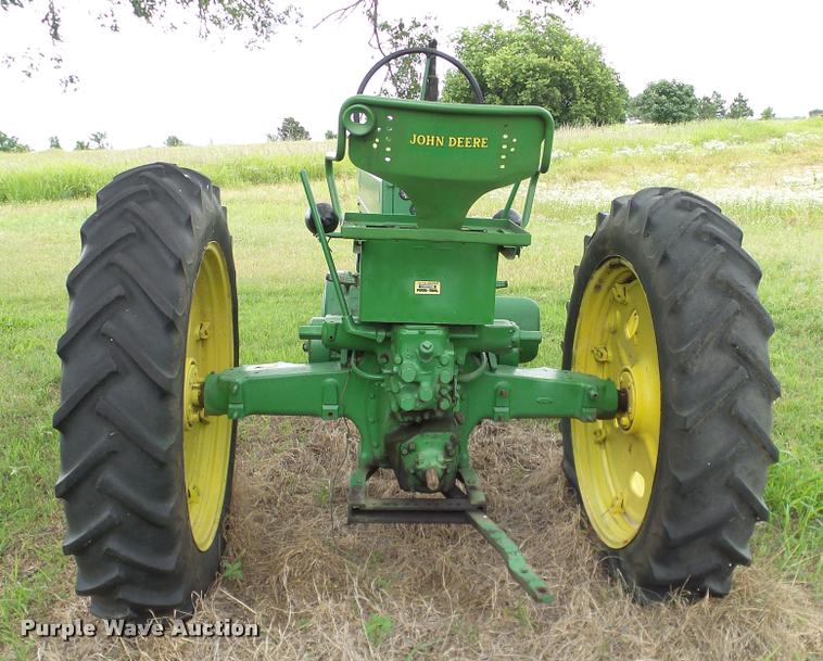 image for item DA6770 1952 John Deere 50 tractor