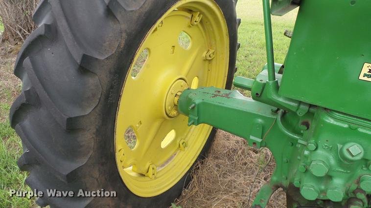 image for item DA6770 1952 John Deere 50 tractor