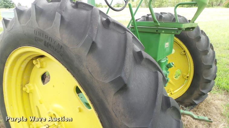 image for item DA6770 1952 John Deere 50 tractor