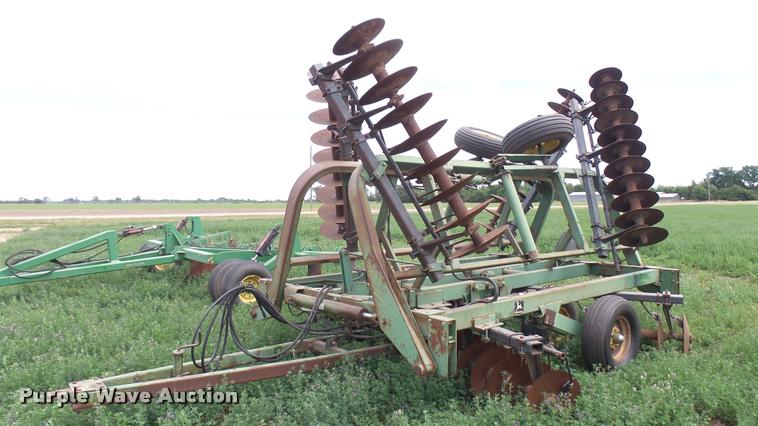 image for item DA7947 John Deere T0230 disk