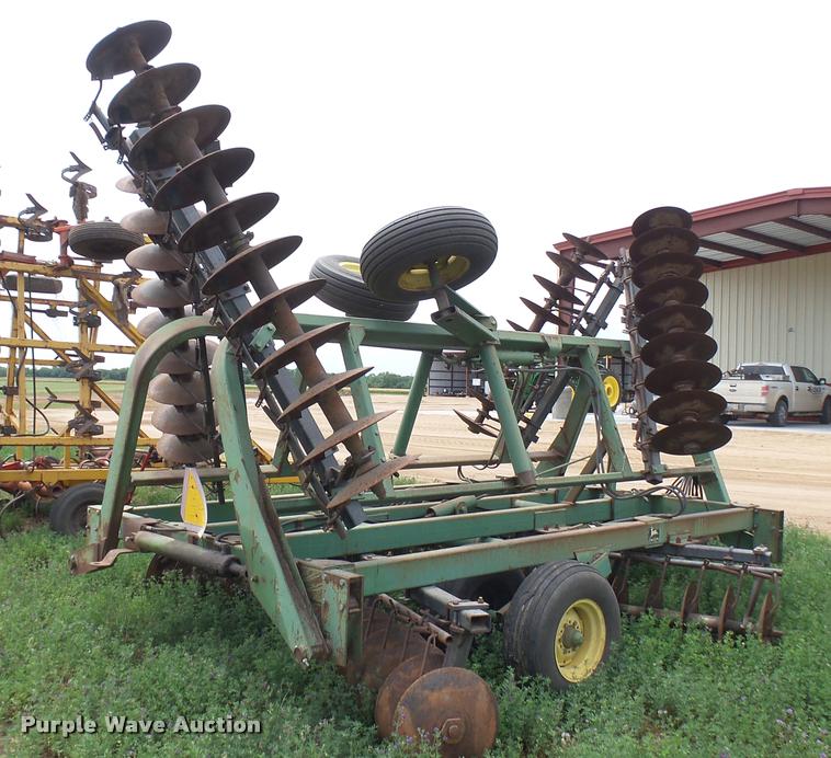 image for item DA7947 John Deere T0230 disk