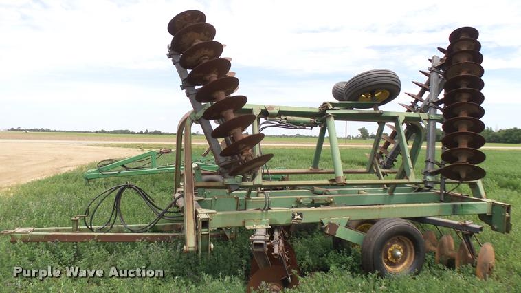 image for item DA7947 John Deere T0230 disk